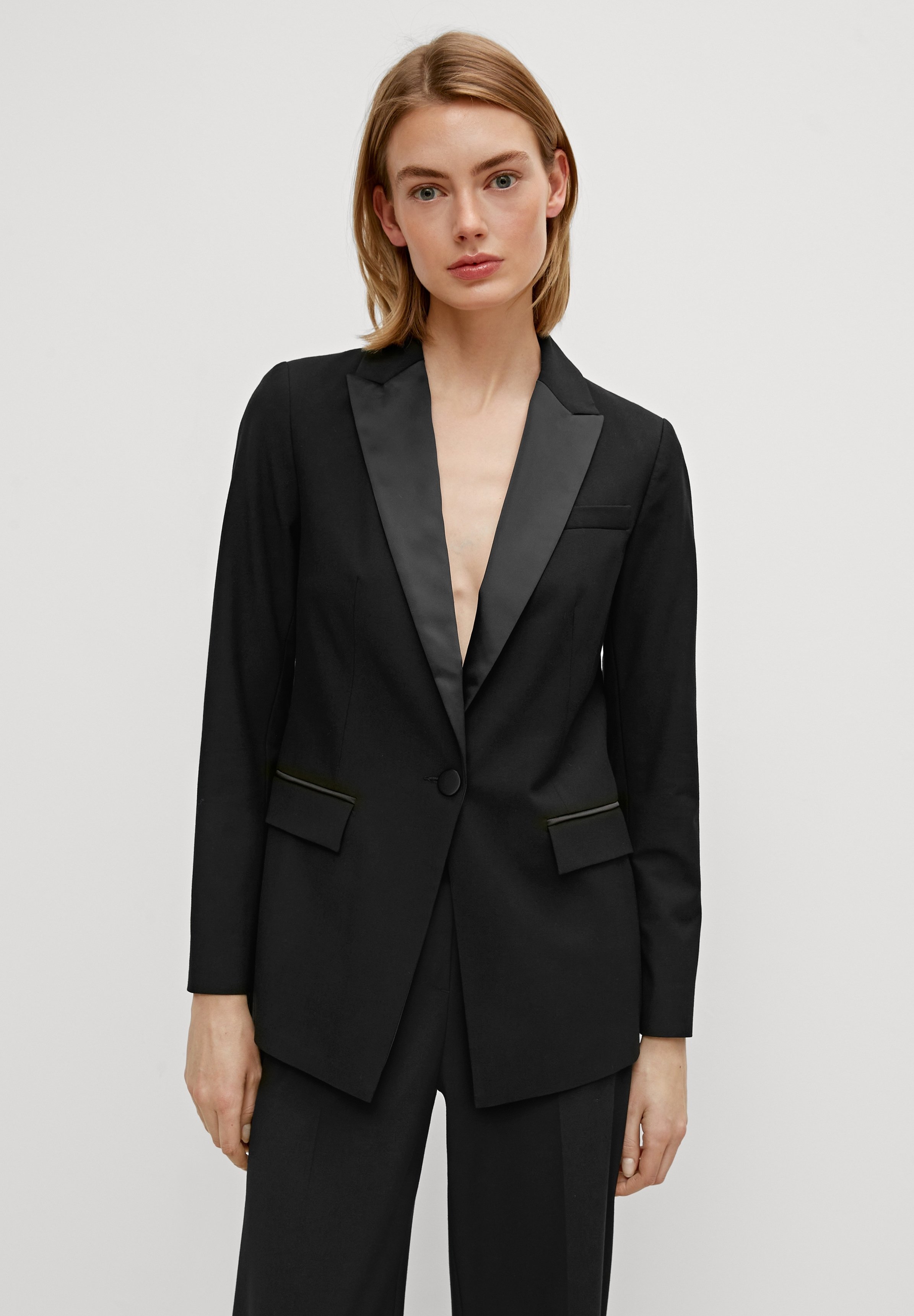 Comma Damen Blazer – Regular Fit, Mit Reverekragen, Angedeutete Taschen