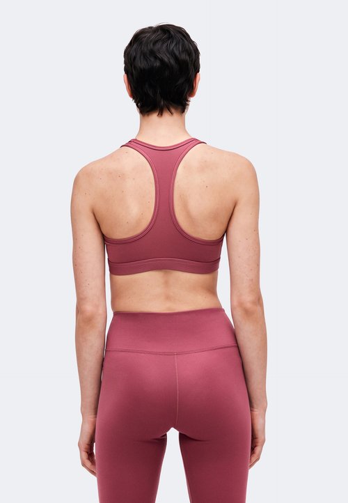 Nike Swoosh — foto 3