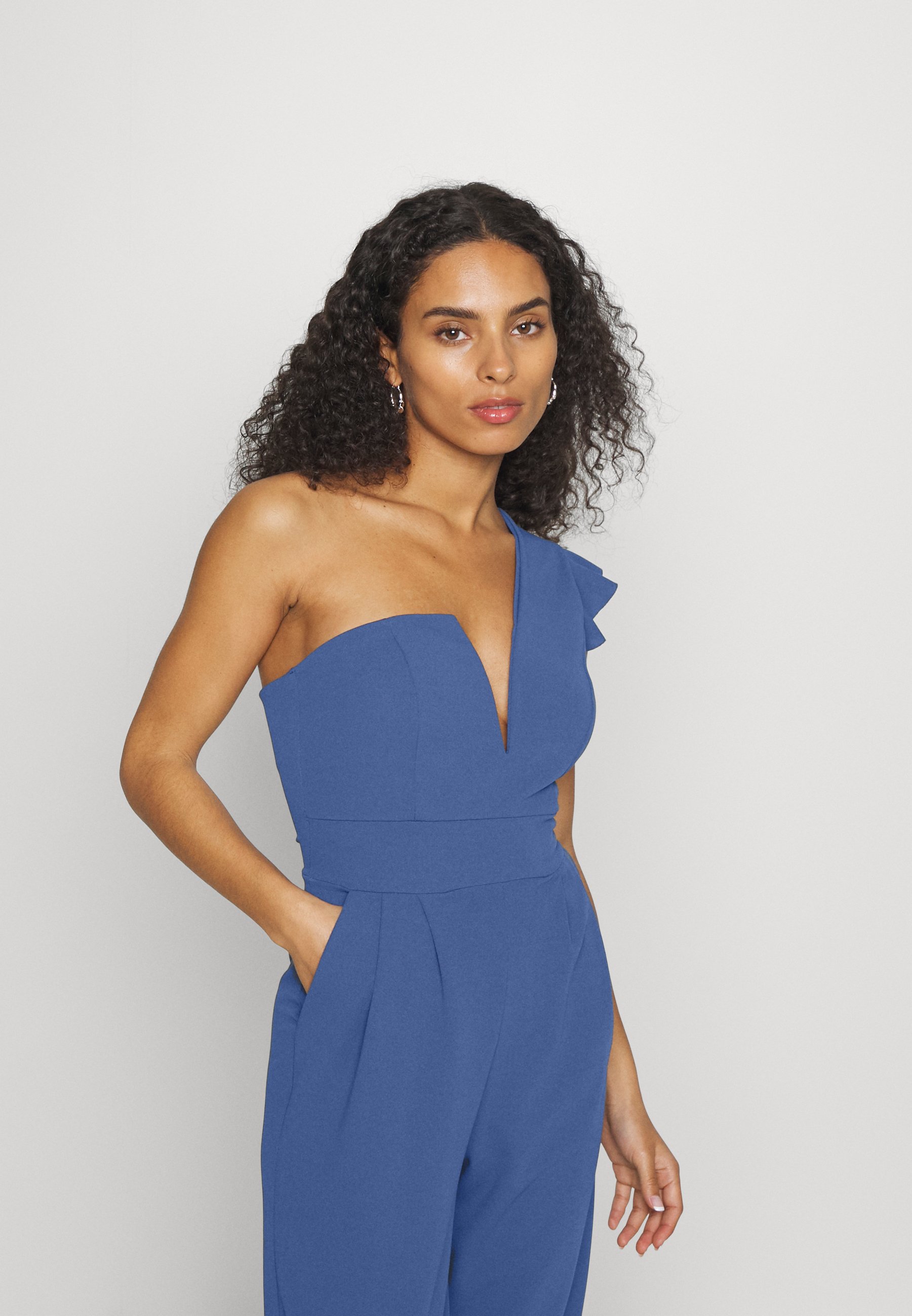 WAL G PETITE MEINE ONE SHOULDER RUFFLE 