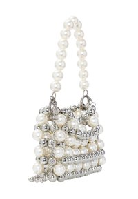 Borsa a tracolla con perline, caratterizzata da un design strutturato, con perle bianche alternate a perline argentate metalliche. Una tracolla di perle completa il look.