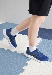 ASICS JOLT 4 UNISEX - Scarpe da corsa su strada - blue expanse/black