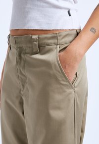 Dr.Denim HILL - Trousers - khaki