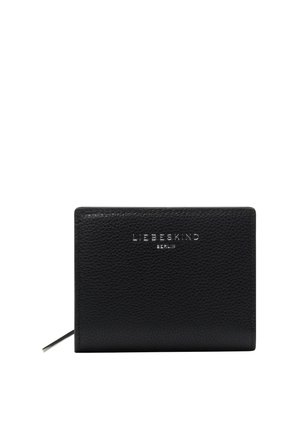 Czarny portfel z teksturowanej skóry z srebrnym zamkiem błyskawicznym i wytłoczonym logo „Liebeskind Berlin” na środku przedniej części.