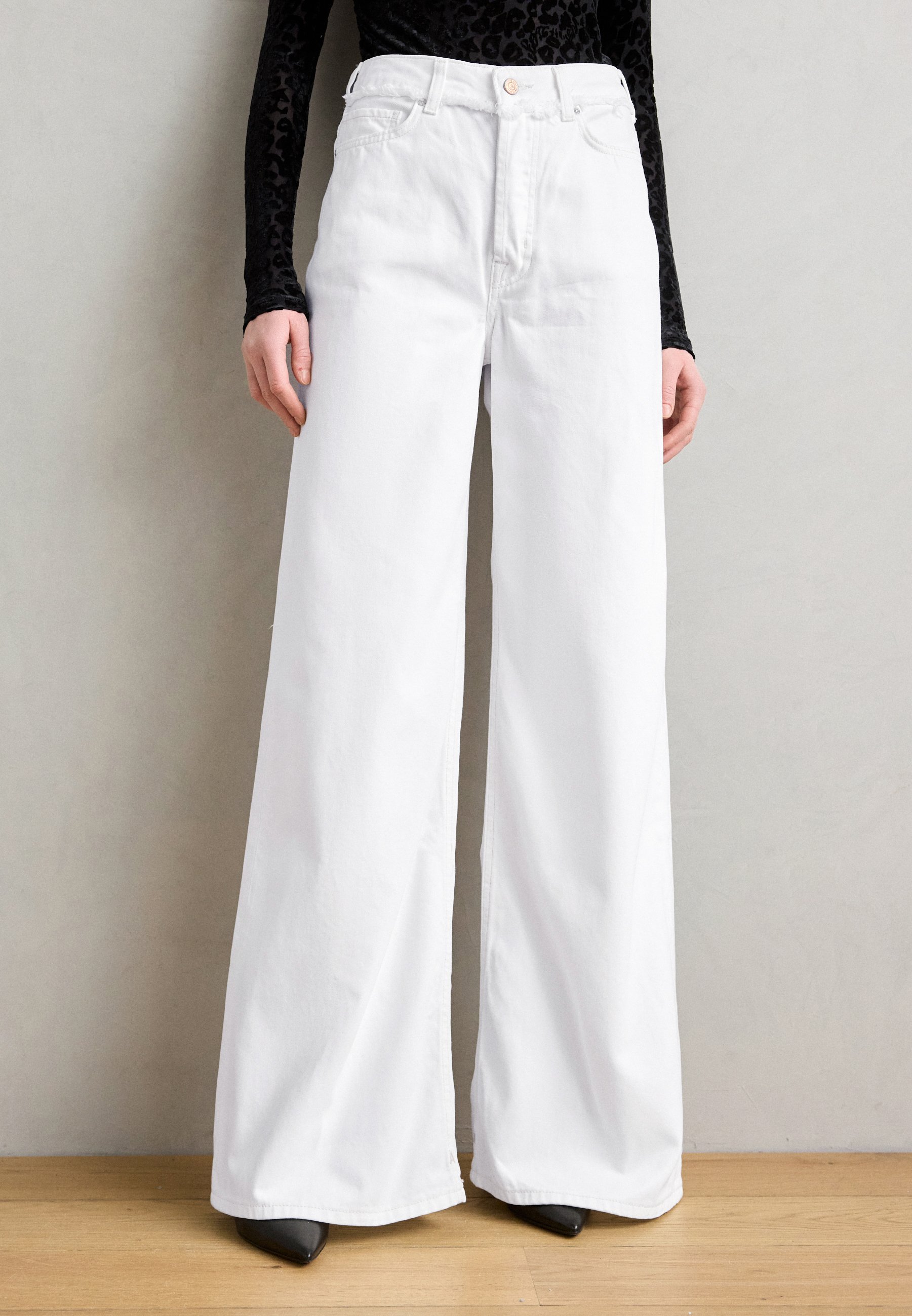 THE WAVE WIDE LEG JEANS FADED WHITE | Online Outlet