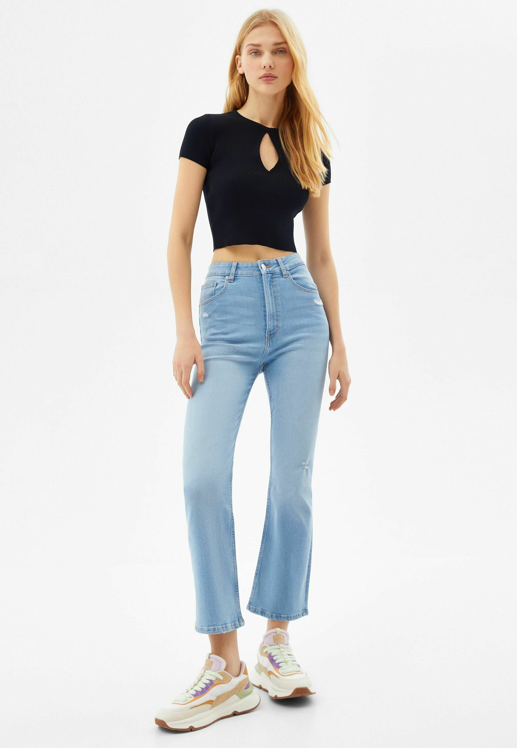 Bershka Jeans a zampa - light-blue denim/carta da zucchero - Zalando.it