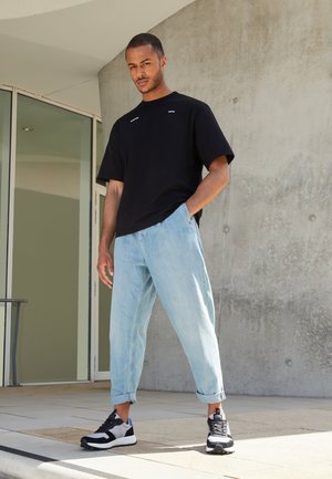 UNISEX BOXY BASE - T-shirt basic - dry black