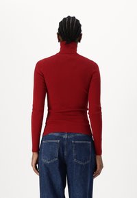 Calvin Klein Jeans Sweter