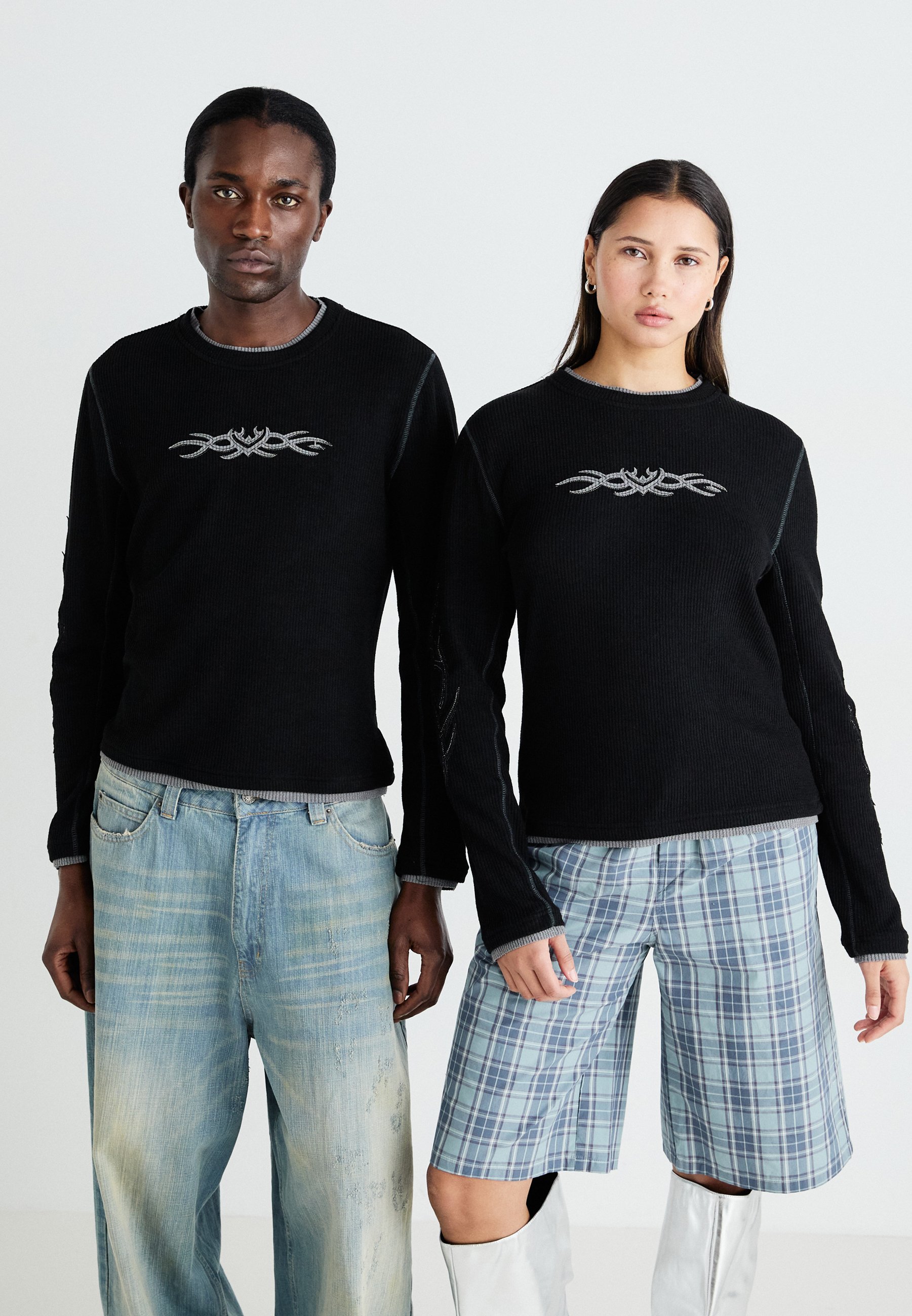 Jaded London TATTOO APPLIQUE TEE UNISEX - Long sleeved top - black 