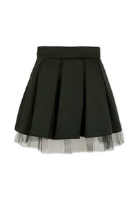 Gonna nera a pieghe con una parte superiore in tessuto opaco e uno strato di tulle nero trasparente all'orlo, creando un contrasto di texture a strati.