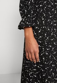 Monki Freizeitkleid - black