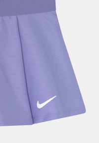 Nike Performance FLOUNCY - Saia desportiva - light thistle/white