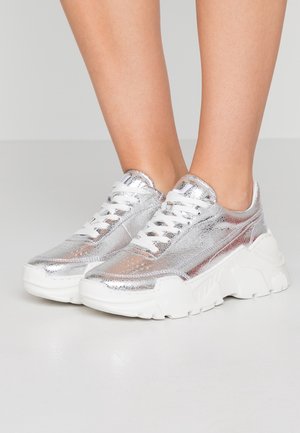 Baskets basses - silver-coloured