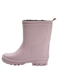 Botte en caoutchouc rose avec une surface texturée et des accents pailletés. Elle possède un bout rond, un talon surélevé et une doublure en polaire noire en haut.