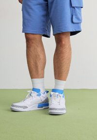 Jordan JORDAN SPIZIKE - Zapatillas - white/university blue/wolf grey/anthracite