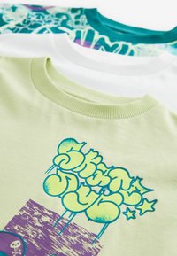 Next SHORT SLEEVE GRAPHIC 3 PACK STANDARD - Apdrukāts T-krekls - lime green white graffiti
