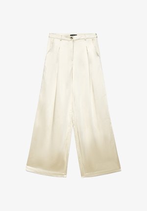 Weit geschnittene Hosen aus glattem, hellcremefarbenem Stoff. Mit vorderen Falten, Knopfverschluss und seitlichen Taschen.