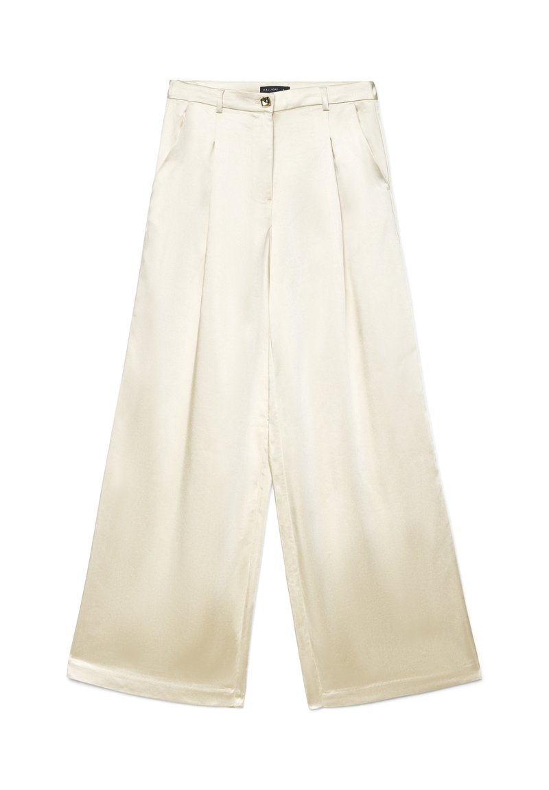 Pantalon à jambes larges en tissu lisse couleur crème clair. Caractérisé par des plis sur le devant, une fermeture à boutons et des poches latérales.