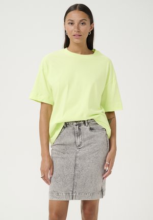 Kaffe TOMINA - Basic T-shirt - lettuce green