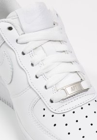 Nike Sportswear AIR FORCE 1 - Sapatilhas - white