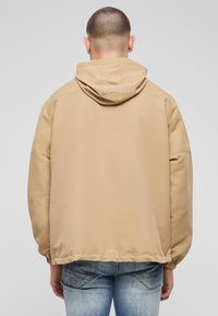 Brandit Větrovka - camel