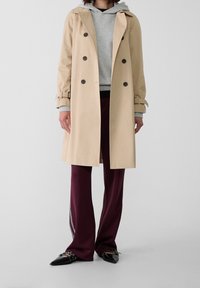 Stradivarius Trenchcoat - beige