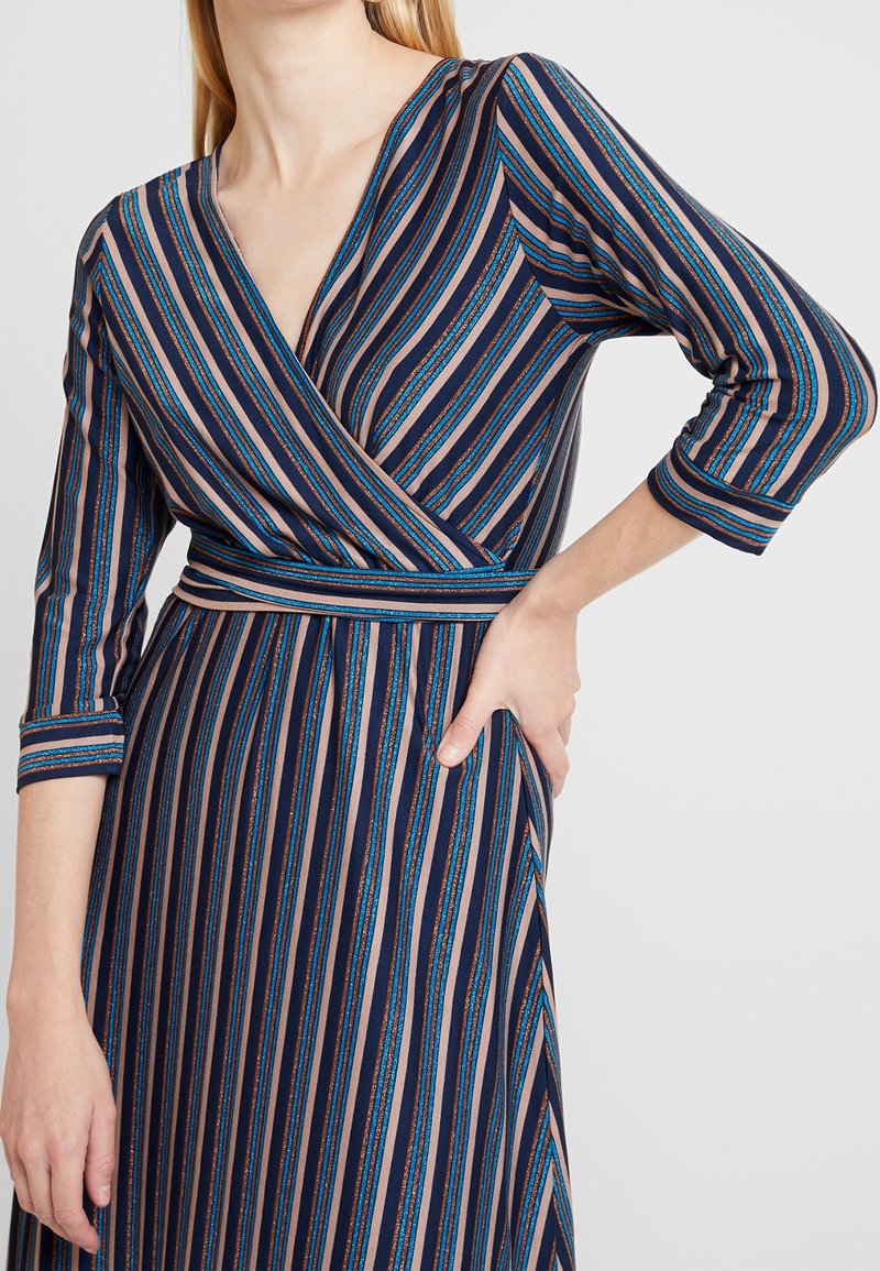 Châle Multicolore Léger - Neuf Sans étiquette - Parfait Pour Accessoiriser Une Tenue