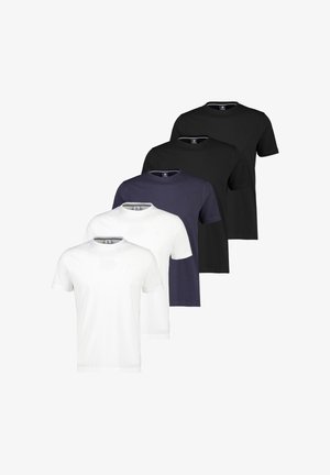 Fem ensfarvede T-shirts med rund hals og korte ærmer i hvid, marineblå og sort, arrangeret diagonalt på en hvid baggrund.