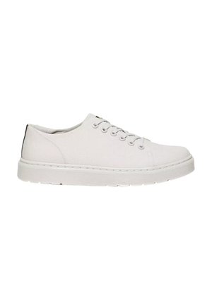Sneakers bianchi in tela con punta tonda, sei occhielli e suola in gomma testurizzata. Design semplice senza motivi o accenti visibili.