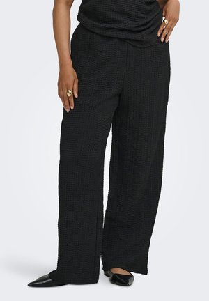 ONLY Carmakoma, CARERIKKA WIDE CRINKLE PANT - Pantalon classique - black