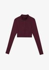 CROPPED HIGH NECK LONG SLEEVE TOP WITH 1/2 ZIP &THUMB HOLES - T-shirt à manches longues - bordeaux
