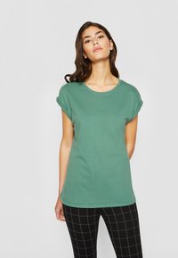 Urban Classics - EXTENDED SHOULDER - T-shirt - bas - paleleaf Miniatyrbild 1