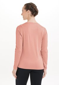 ELITE LAB Longsleeve - dusty peach