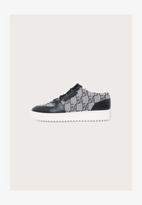 Δεν επιλέχθηκε, navy/beige