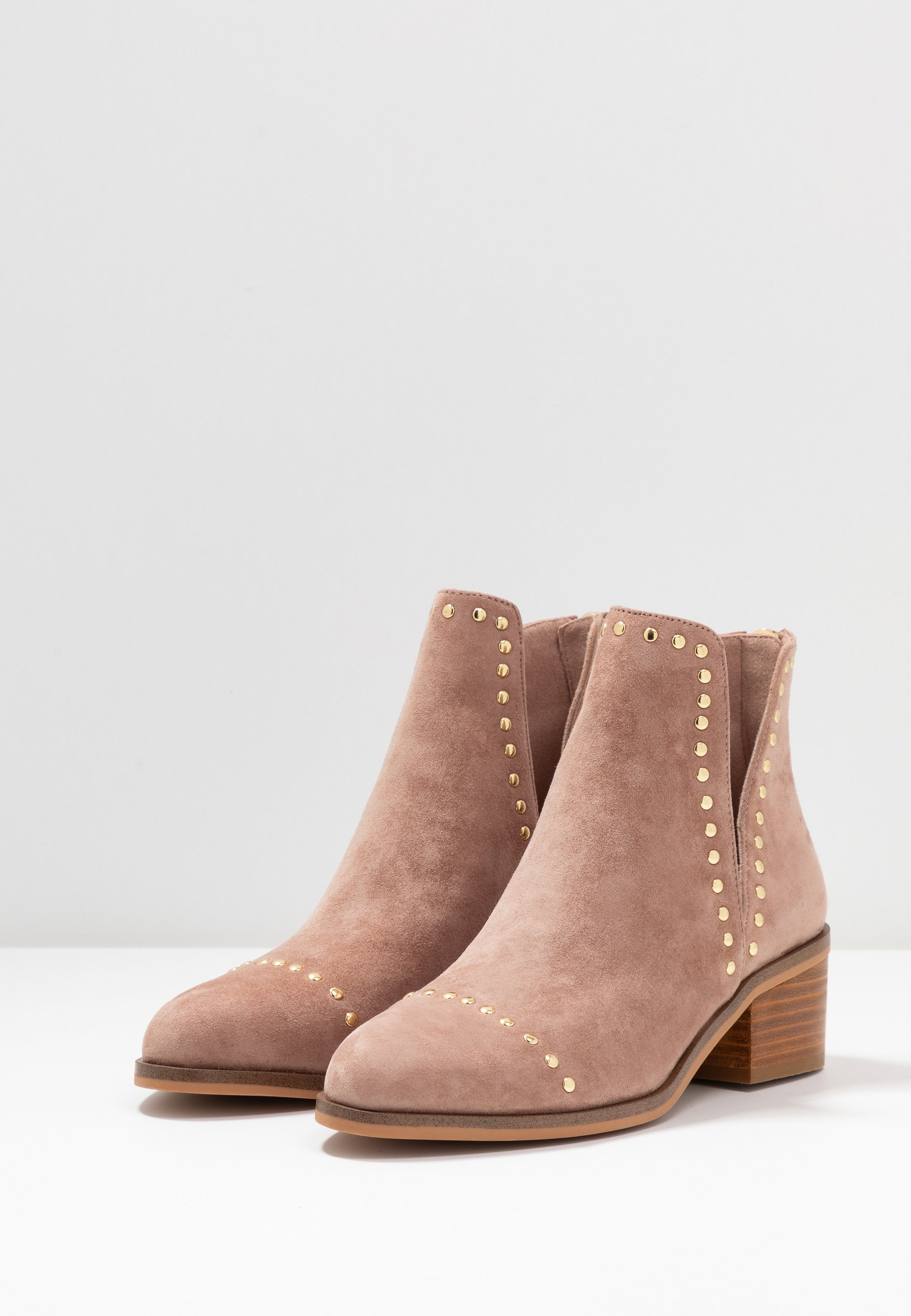 steve madden conspire boots