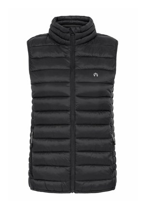 Svart puffervest med høy krage, quiltet tekstur og glidelås foran. Har sidelommer og en liten logo på brystet.