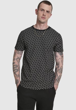 Urban Classics, ALLOVER LOGO TEE - T-shirt imprimé - black