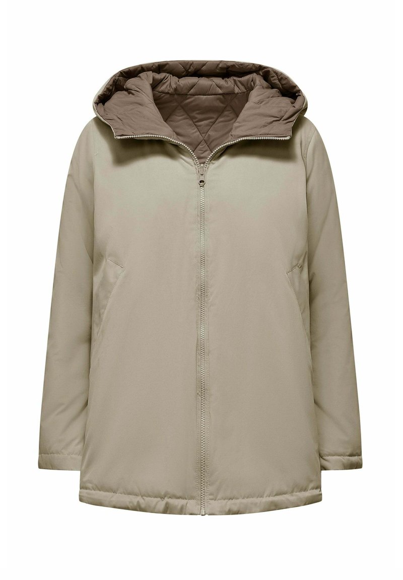 Giacca imbottita beige con cappuccio quilted marrone, chiusura frontale con zip e tasche laterali. Texture liscia, vestibilità ampia e lunghezza media.
