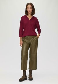 s.Oliver Langarmshirt - rubinrot