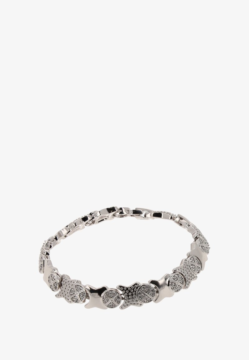 Ezüst színű karkötő, amely összefonódó csillag és kör formákkal, texturált díszítésekkel és sima, fényes részekkel rendelkezik a kontraszt érdekében.