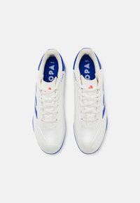 adidas Performance COPA PURE 2 CLUB IN - Botines de fútbol sala - footwear white/lucid blue/solar red