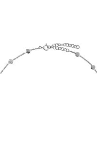 Silberne Kettenhalskette mit gleichmäßig verteilten runden Scheiben, ausgestattet mit einem Karabinerhaken und einer verstellbaren Kettenverlängerung zur Längeneinstellung.