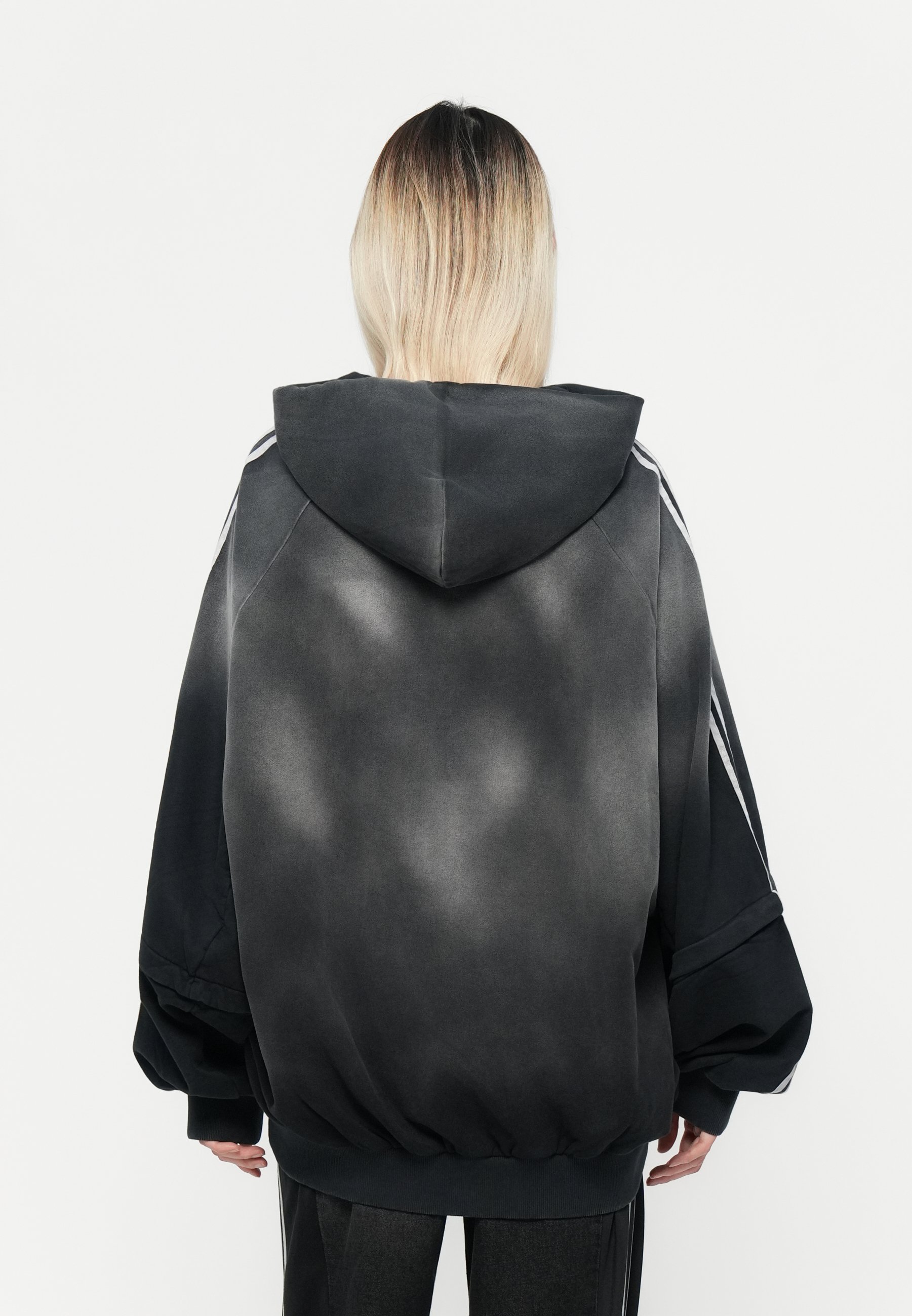 adidas Originals HOODIE - Zip-up sweatshirt - black/grey six