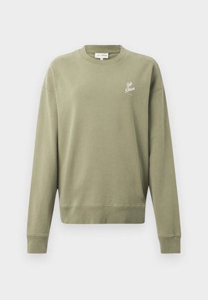 Olijfgroene sweatshirt gemaakt van zachte katoen, met een ronde Hals, lange mouwen en een klein wit logo op de borst. Simpel ontwerp.