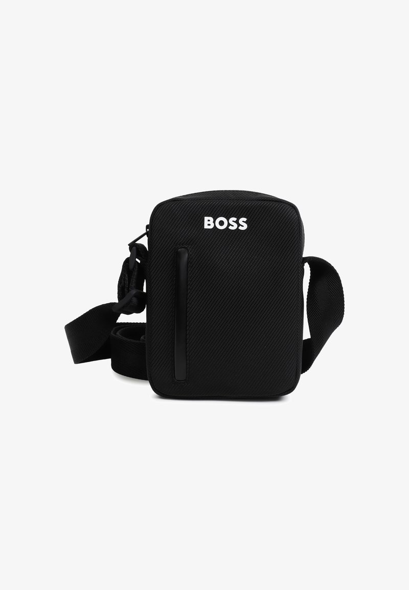 Sac à bandoulière noir en matériau texturé. Doté d'une poche avant unique, d'une sangle ajustable et du logo "BOSS" en blanc à l'avant.
