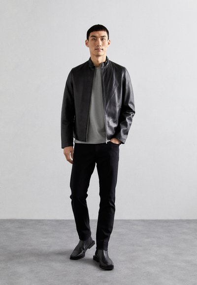 Theory MORVEK KELLEHER czarny