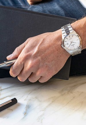 Watch - white