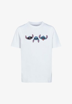 Hvid bomulds t-shirt med tre Stitch-figurer fra Disney, illustreret med forskellige udtryk, herunder solbriller og en legesyg tunge.