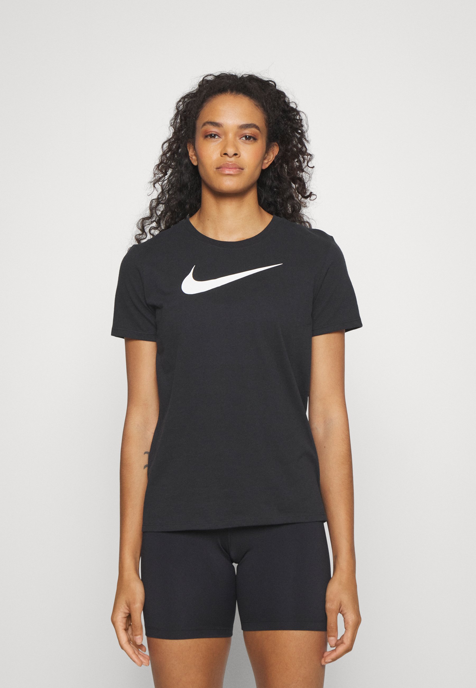 black and white nike shirt women's