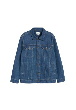 Donkerblauwe denimjack met een knoopsluiting aan de voorkant, twee borstzakken, zijzakken en een klassieke kraag. Afgewerkt met contrasterende stiksels.
