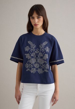 BOXY FIT WITH EMBROIDERY - Camiseta estampada - blu bluette